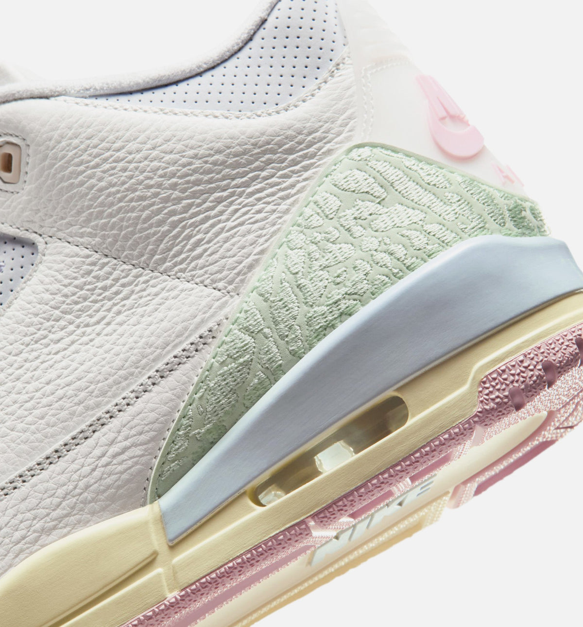 Air Jordan 3 Retro Sail And Jade Aura Men's Shoes - Sail Jade Aura Iced Carmine
