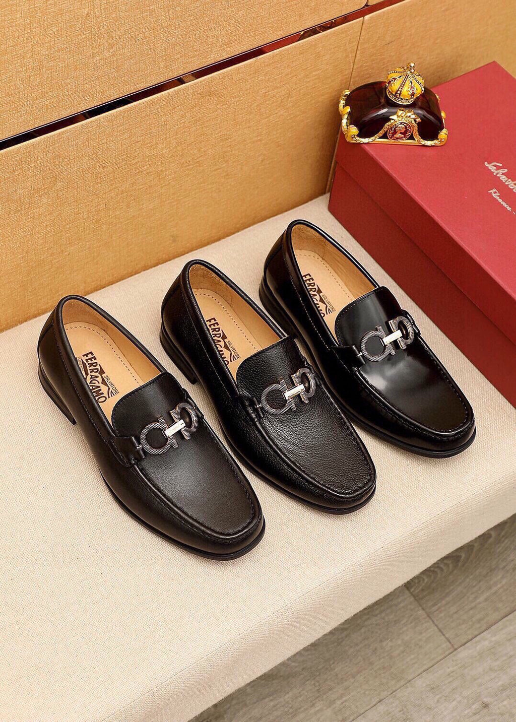 Ferragamo Men's Black Hardware Loafers - Apron-Toe Stitching